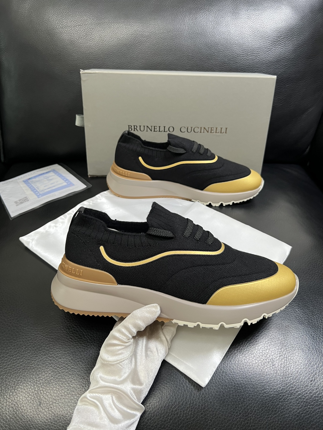 Brunello Cucinelli  高品质 顶级工艺品  BC  专柜同步原厂配置，意大利进口牛皮面
