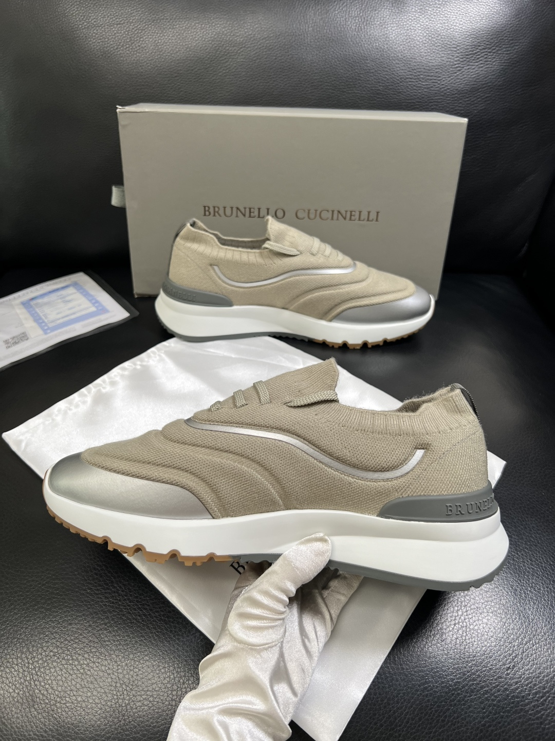 Brunello Cucinelli  高品质 顶级工艺品  BC  专柜同步原厂配置，意大利进口牛皮面
