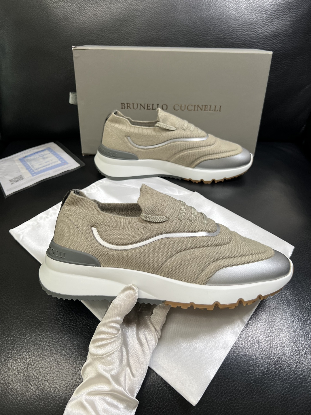 Brunello Cucinelli  高品质 顶级工艺品  BC  专柜同步原厂配置，意大利进口牛皮面