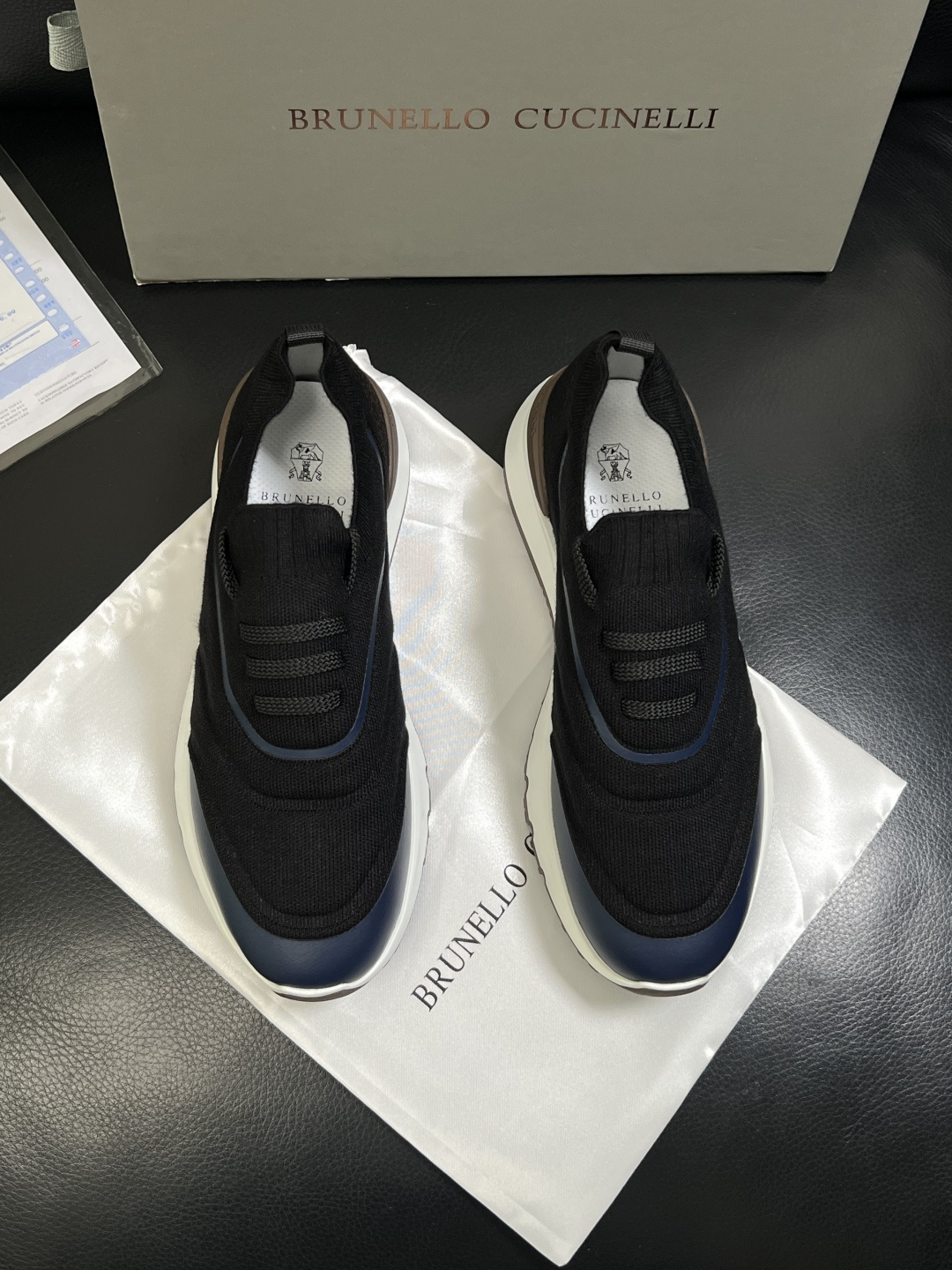 Brunello Cucinelli  高品质 顶级工艺品  BC  专柜同步原厂配置，意大利进口牛皮面