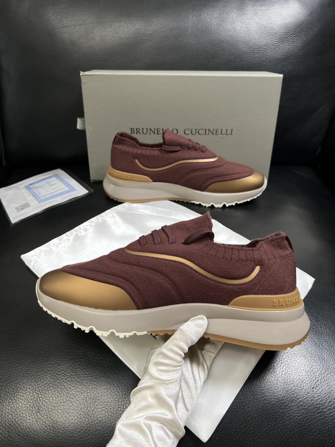 Brunello Cucinelli  高品质 顶级工艺品  BC  专柜同步原厂配置，意大利进口牛皮面