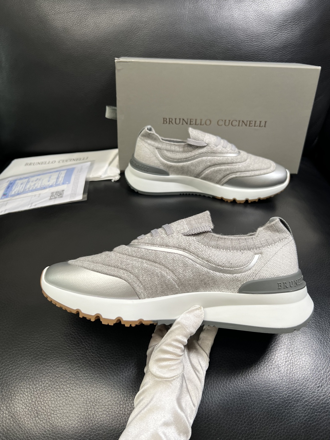 Brunello Cucinelli  高品质 顶级工艺品  BC  专柜同步原厂配置，意大利进口牛皮面