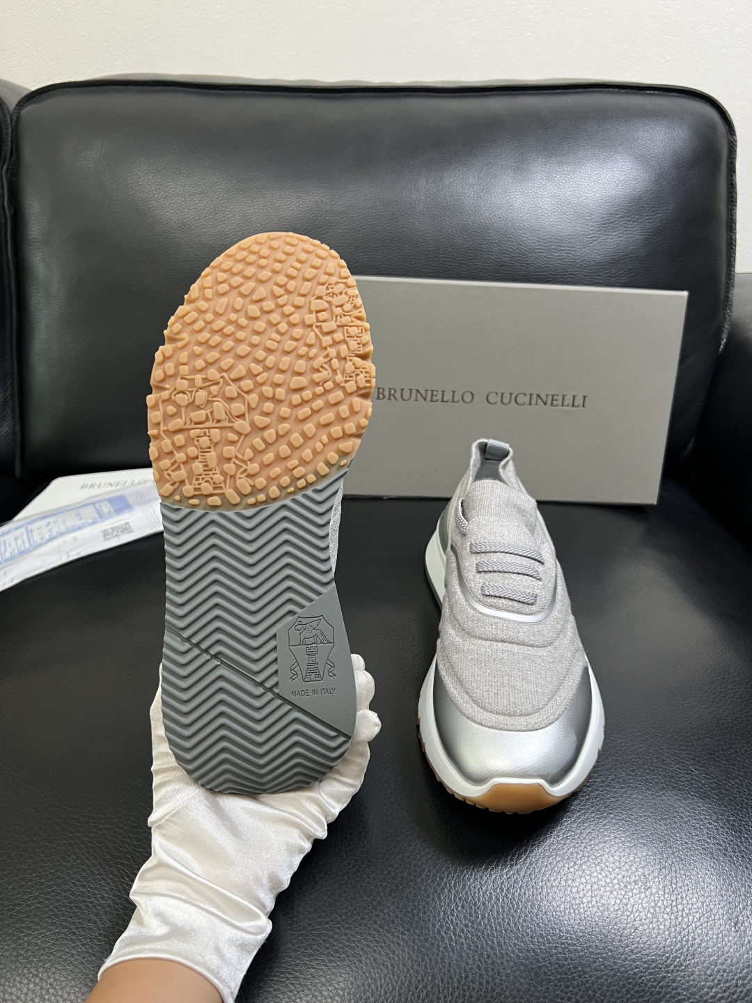 Brunello Cucinelli  高品质 顶级工艺品  BC  专柜同步原厂配置，意大利进口牛皮面