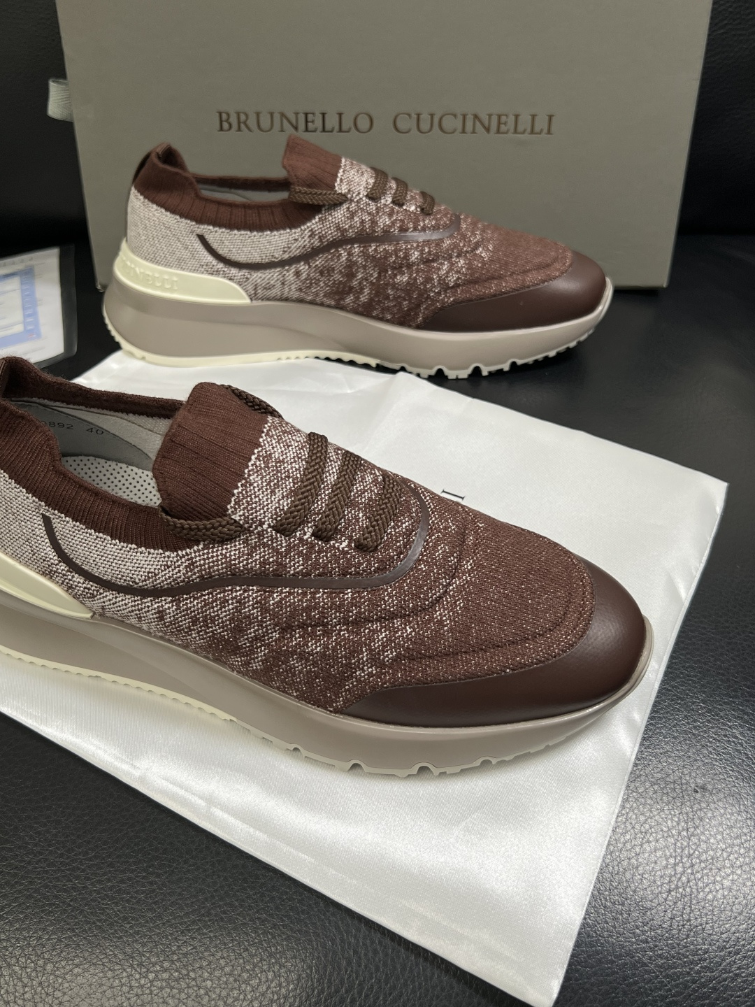 Brunello Cucinelli  高品质 顶级工艺品  BC  专柜同步原厂配置，意大利进口牛皮面