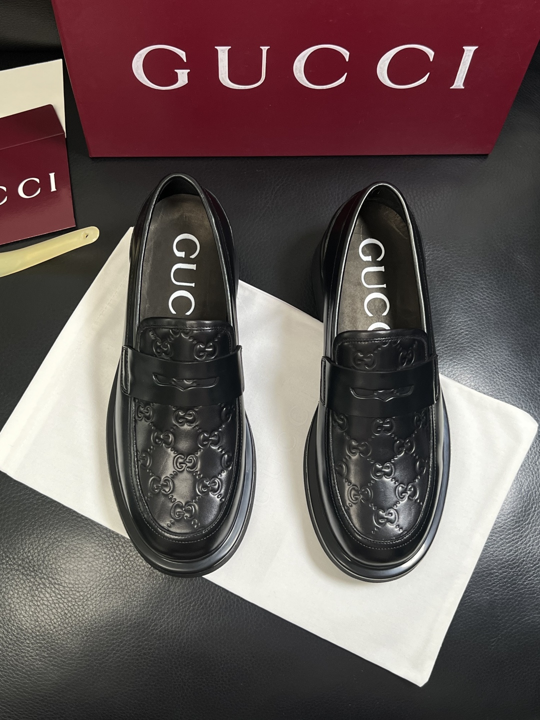 Gucci 高品质  顶级工艺品  古奇  皮鞋专柜新款原厂配置，意大利进口牛皮面料，进口牛皮内里垫，透