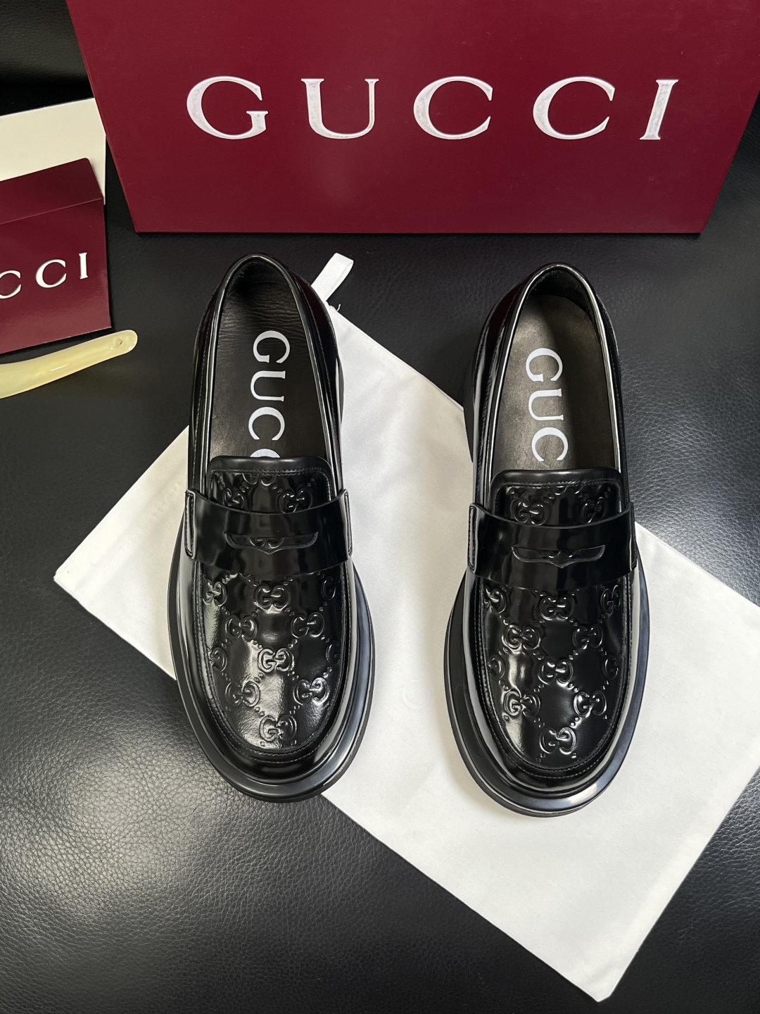 Gucci 高品质  顶级工艺品  古奇  皮鞋专柜新款原厂配置，意大利进口牛皮面料，进口牛皮内里垫，透