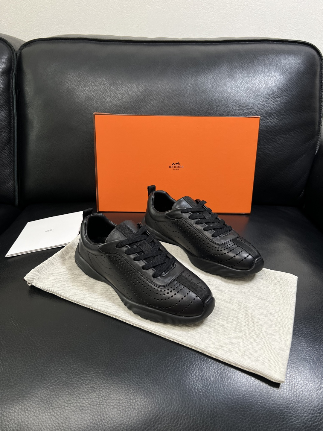 Hermes  高品质  顶级工艺品  爱马仕 专柜同步发售原厂配置，意大利进口原版牛皮面料，高品质拼接
