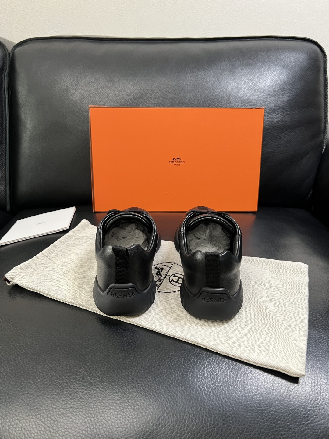 Hermes  高品质  顶级工艺品  爱马仕 专柜同步发售原厂配置，意大利进口原版牛皮面料，高品质拼接