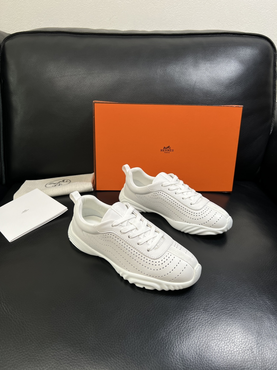 Hermes  高品质  顶级工艺品  爱马仕 专柜同步发售原厂配置，意大利进口原版牛皮面料，高品质拼接