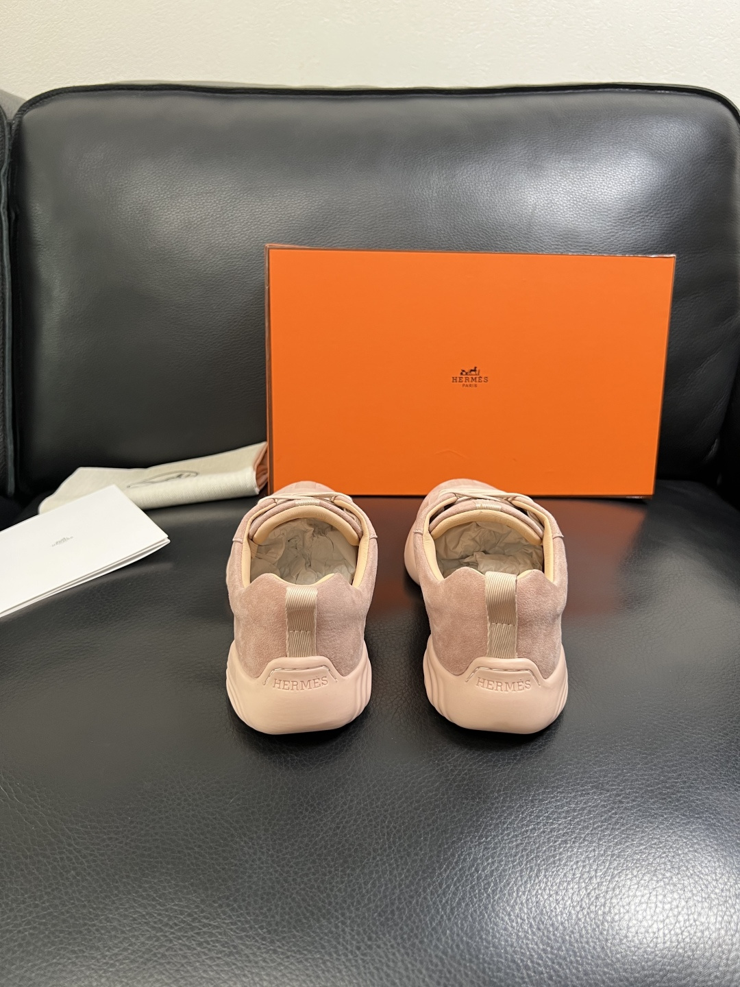 Hermes  高品质  顶级工艺品  爱马仕 专柜同步发售原厂配置，意大利进口原版牛皮面料，高品质拼接