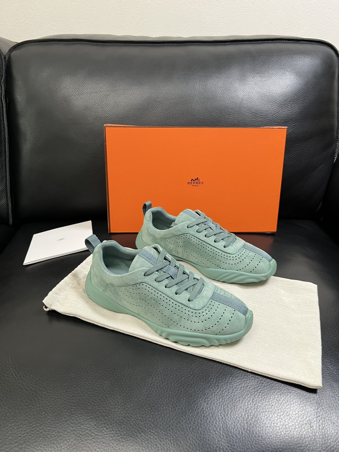 Hermes  高品质  顶级工艺品  爱马仕 专柜同步发售原厂配置，意大利进口原版牛皮面料，高品质拼接