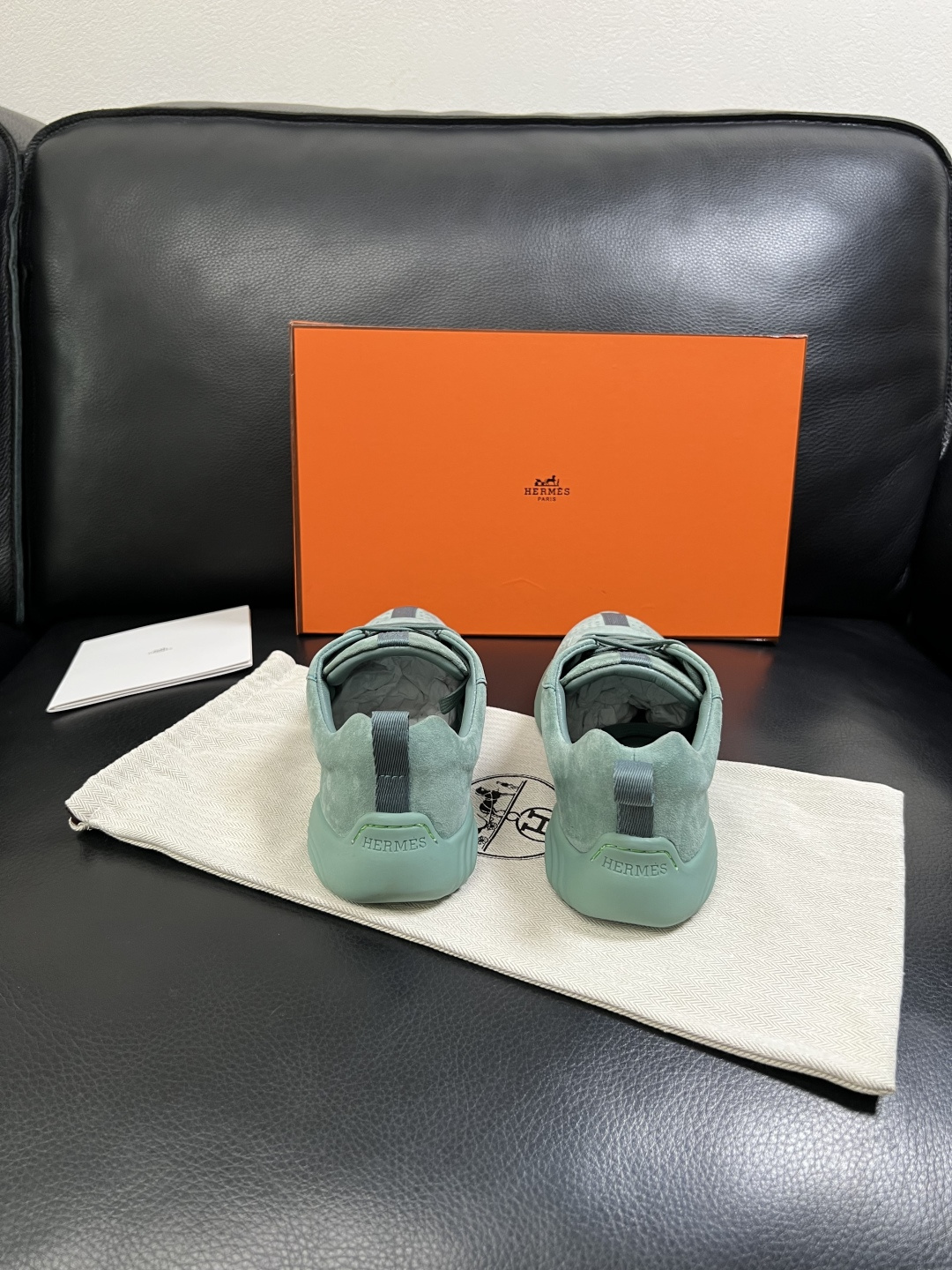 Hermes  高品质  顶级工艺品  爱马仕 专柜同步发售原厂配置，意大利进口原版牛皮面料，高品质拼接