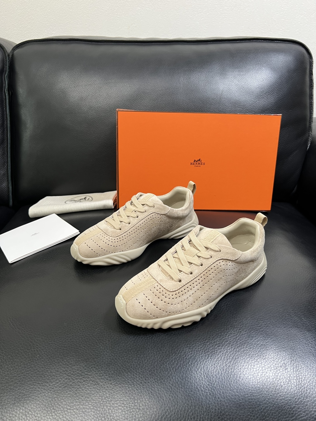 Hermes  高品质  顶级工艺品  爱马仕 专柜同步发售原厂配置，意大利进口原版牛皮面料，高品质拼接