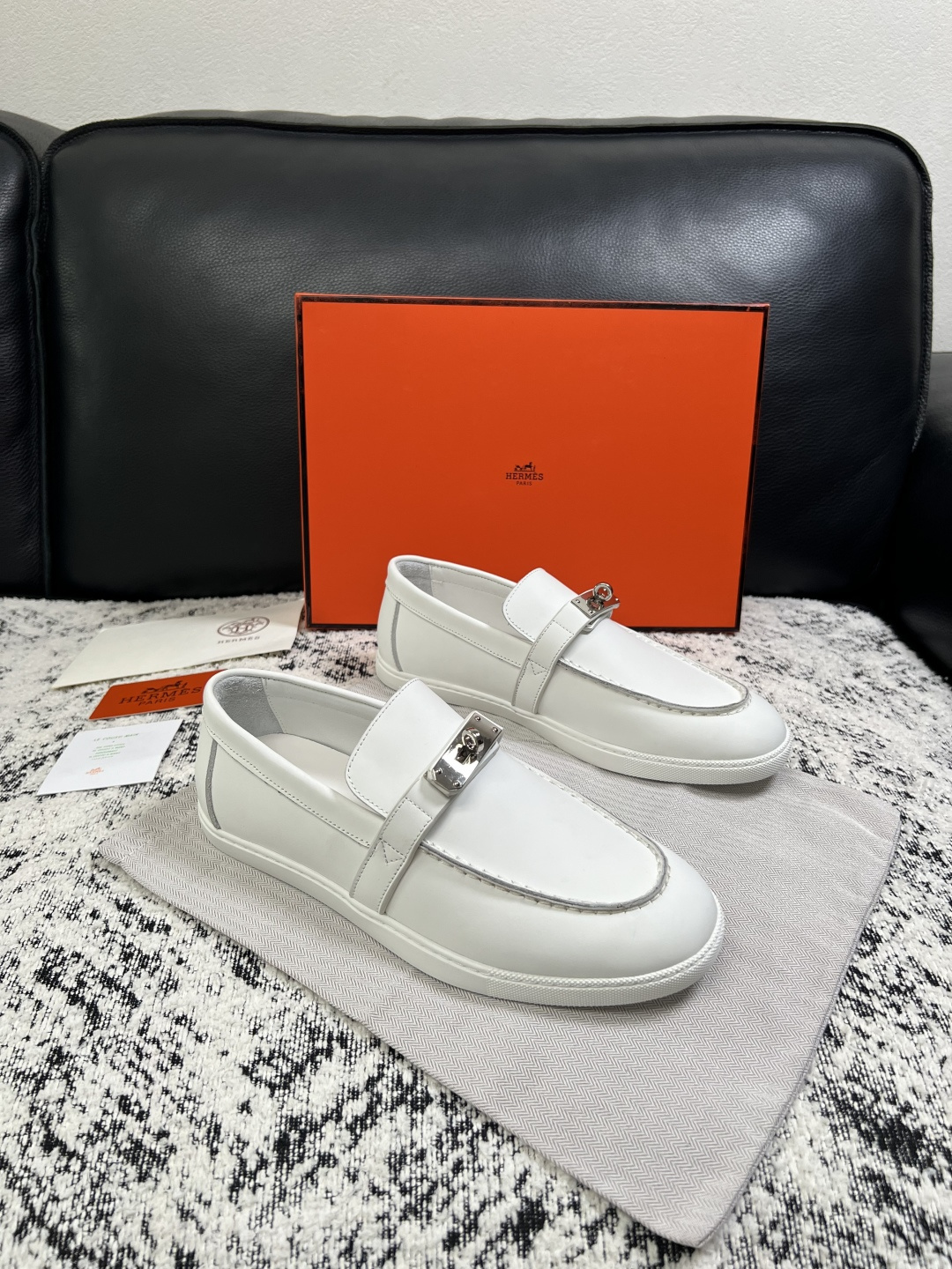 Hermes  高品质  顶级工艺品  爱马仕 专柜同步发售原厂配置，意大利进口原版牛皮面料，高品质拼接