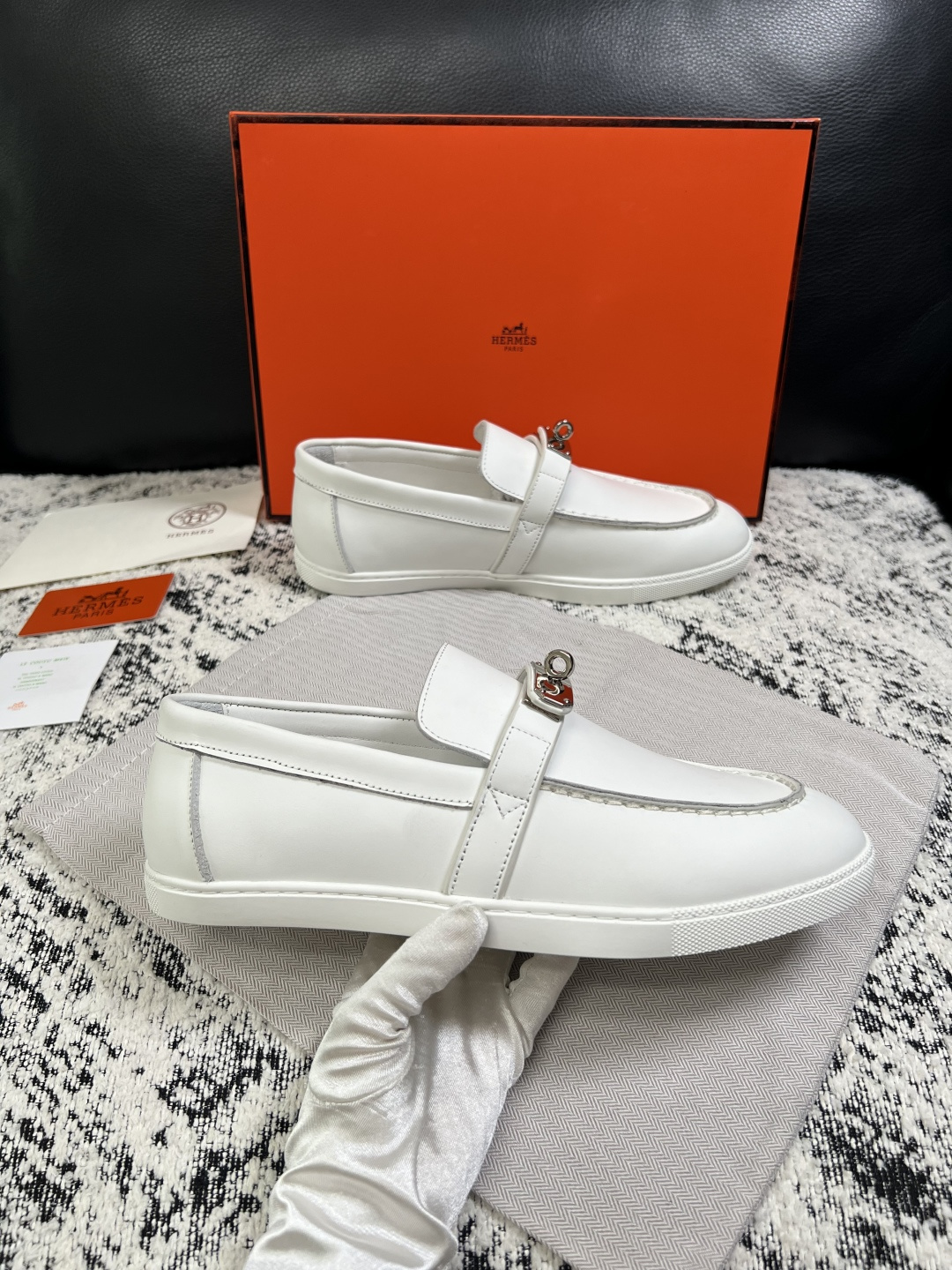 Hermes  高品质  顶级工艺品  爱马仕 专柜同步发售原厂配置，意大利进口原版牛皮面料，高品质拼接