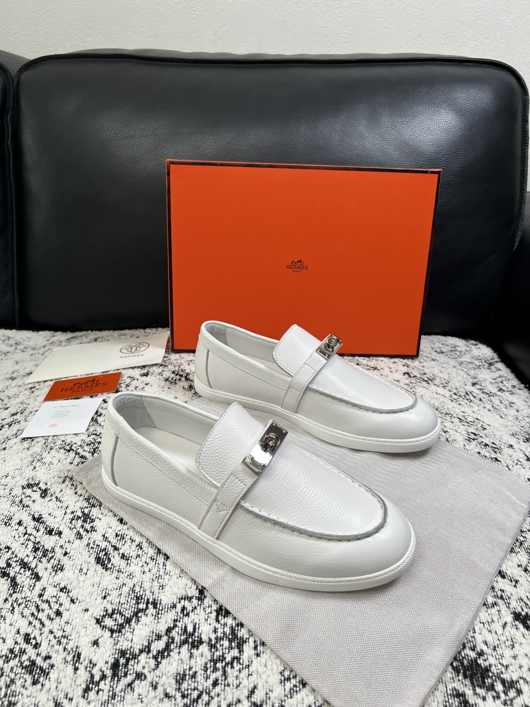 Hermes  高品质  顶级工艺品  爱马仕 专柜同步发售原厂配置，意大利进口原版牛皮面料，高品质拼接