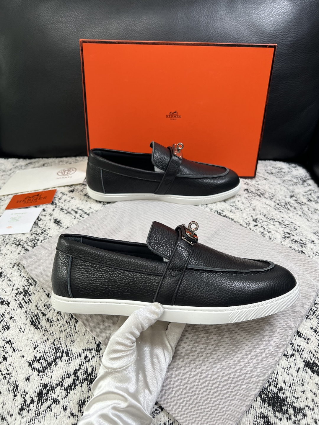 Hermes  高品质  顶级工艺品  爱马仕 专柜同步发售原厂配置，意大利进口原版牛皮面料，高品质拼接