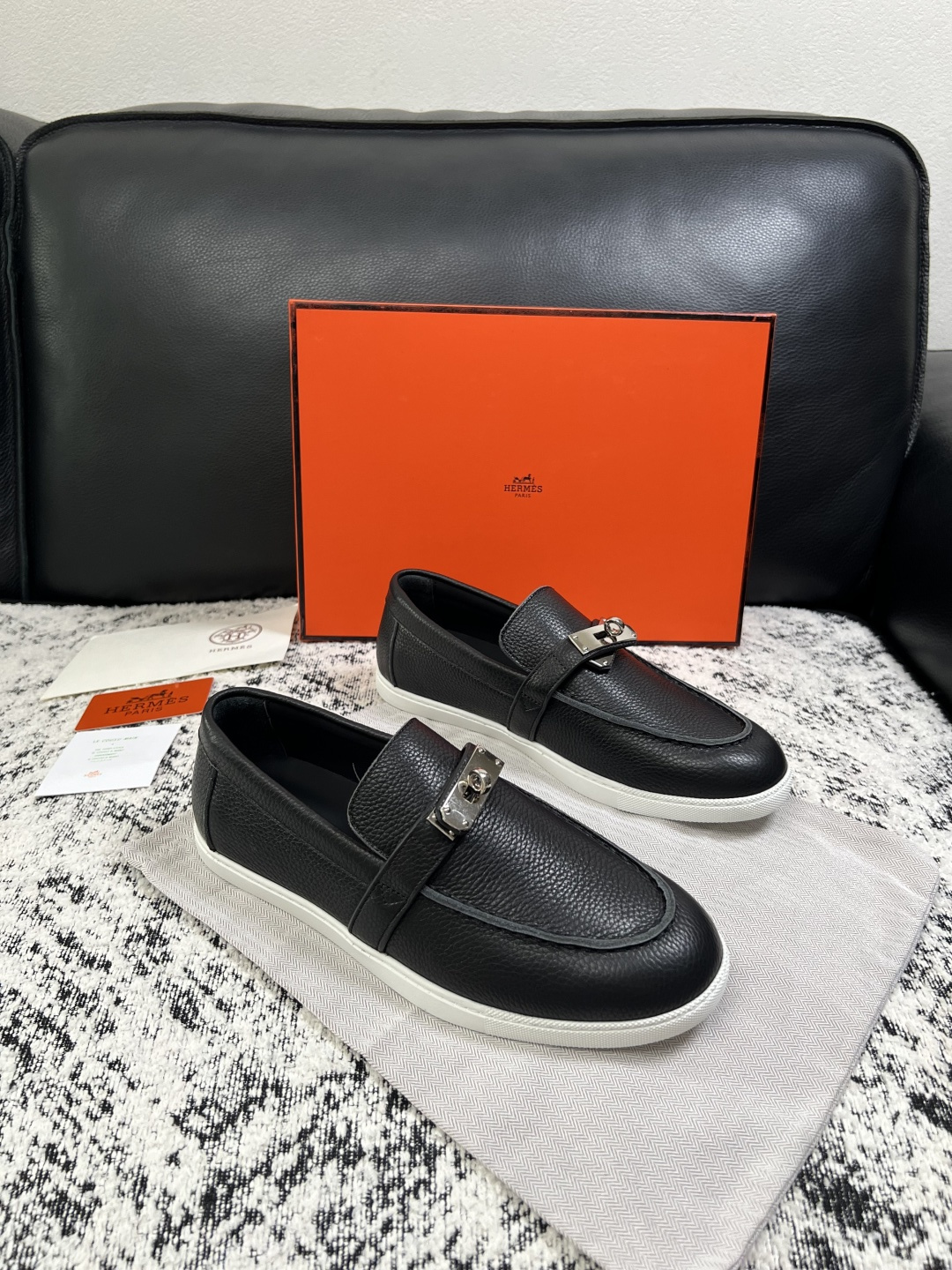 Hermes  高品质  顶级工艺品  爱马仕 专柜同步发售原厂配置，意大利进口原版牛皮面料，高品质拼接