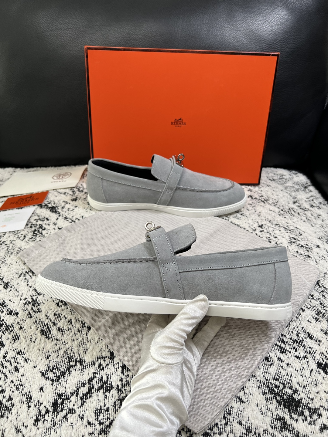 Hermes  高品质  顶级工艺品  爱马仕 专柜同步发售原厂配置，意大利进口原版牛皮面料，高品质拼接