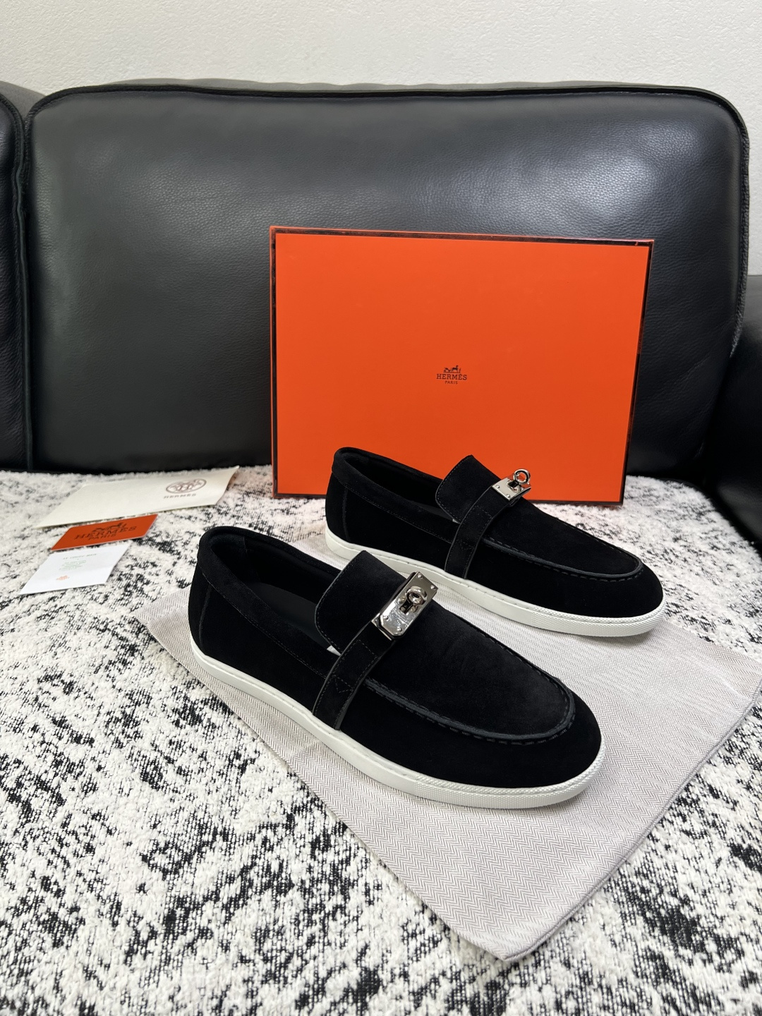Hermes  高品质  顶级工艺品  爱马仕 专柜同步发售原厂配置，意大利进口原版牛皮面料，高品质拼接