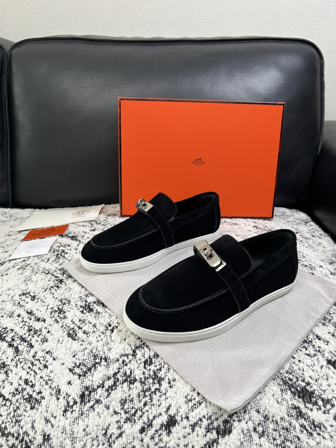 Hermes  高品质  顶级工艺品  爱马仕 专柜同步发售原厂配置，意大利进口原版牛皮面料，高品质拼接