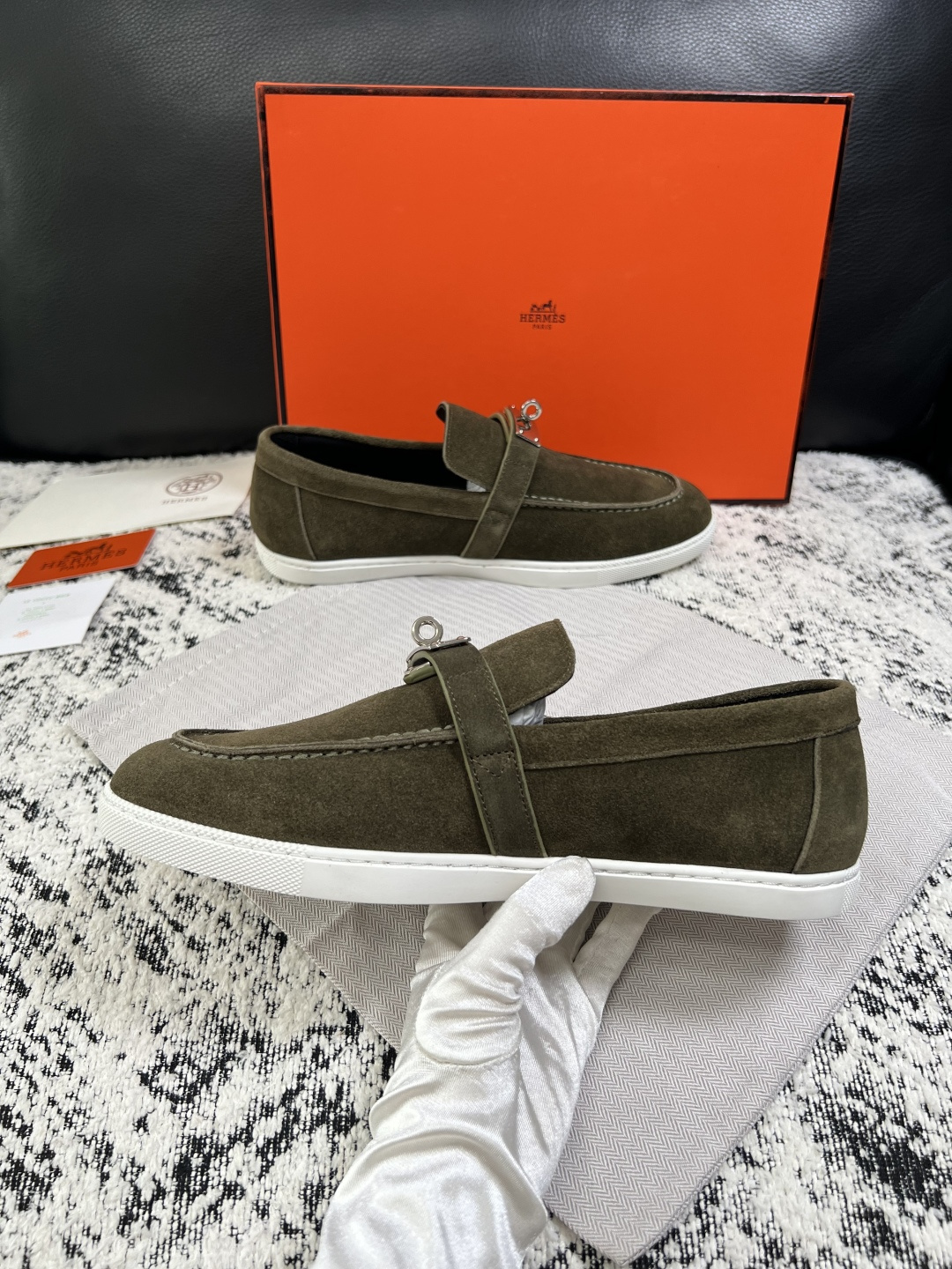 Hermes  高品质  顶级工艺品  爱马仕 专柜同步发售原厂配置，意大利进口原版牛皮面料，高品质拼接