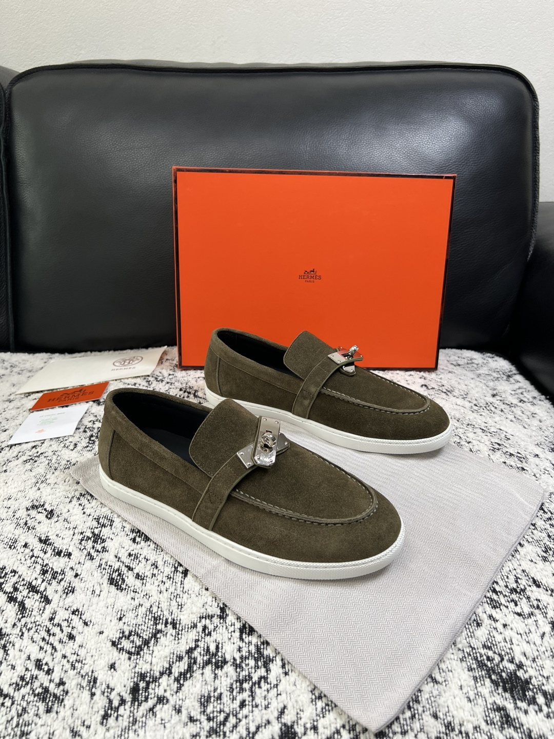 Hermes  高品质  顶级工艺品  爱马仕 专柜同步发售原厂配置，意大利进口原版牛皮面料，高品质拼接