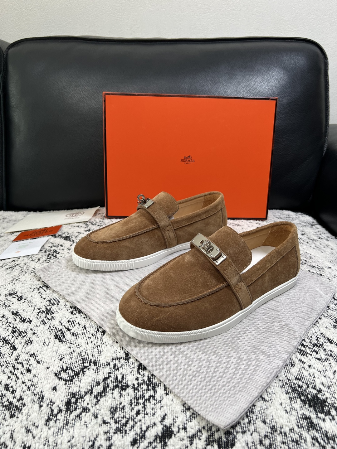 Hermes  高品质  顶级工艺品  爱马仕 专柜同步发售原厂配置，意大利进口原版牛皮面料，高品质拼接