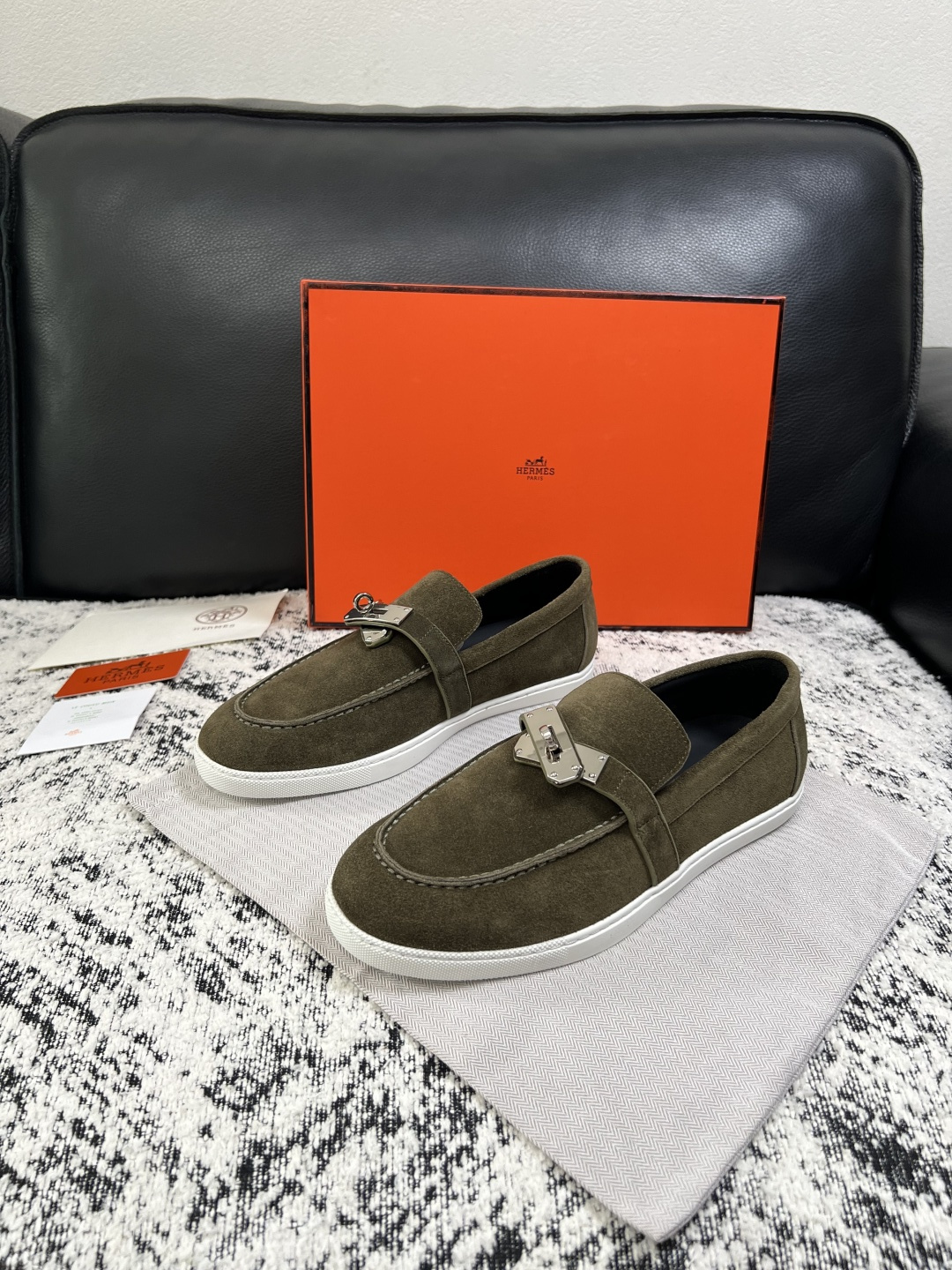 Hermes  高品质  顶级工艺品  爱马仕 专柜同步发售原厂配置，意大利进口原版牛皮面料，高品质拼接