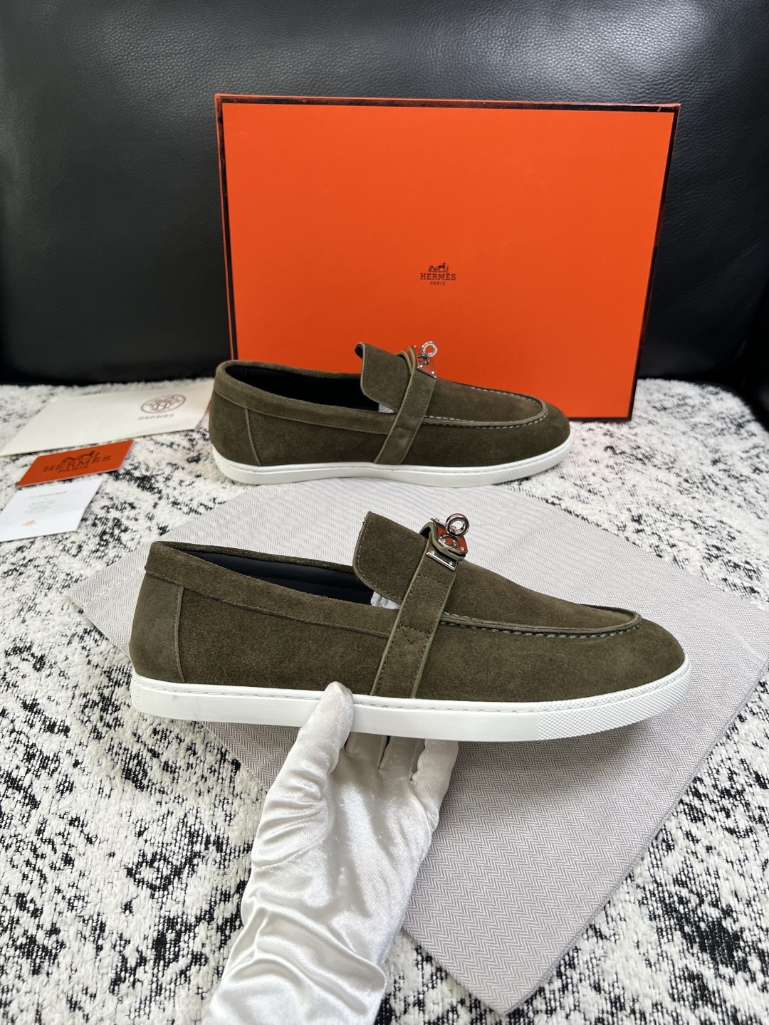 Hermes  高品质  顶级工艺品  爱马仕 专柜同步发售原厂配置，意大利进口原版牛皮面料，高品质拼接