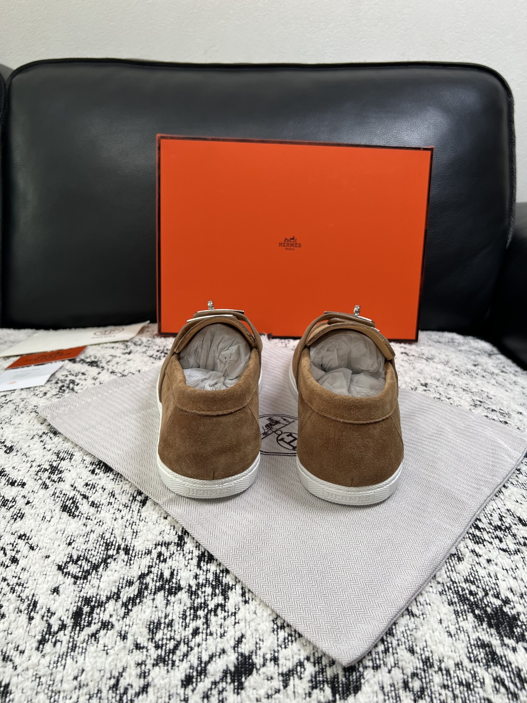 Hermes  高品质  顶级工艺品  爱马仕 专柜同步发售原厂配置，意大利进口原版牛皮面料，高品质拼接