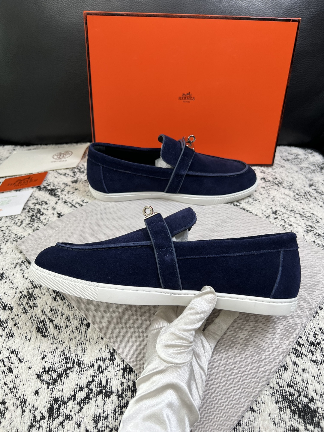 Hermes  高品质  顶级工艺品  爱马仕 专柜同步发售原厂配置，意大利进口原版牛皮面料，高品质拼接