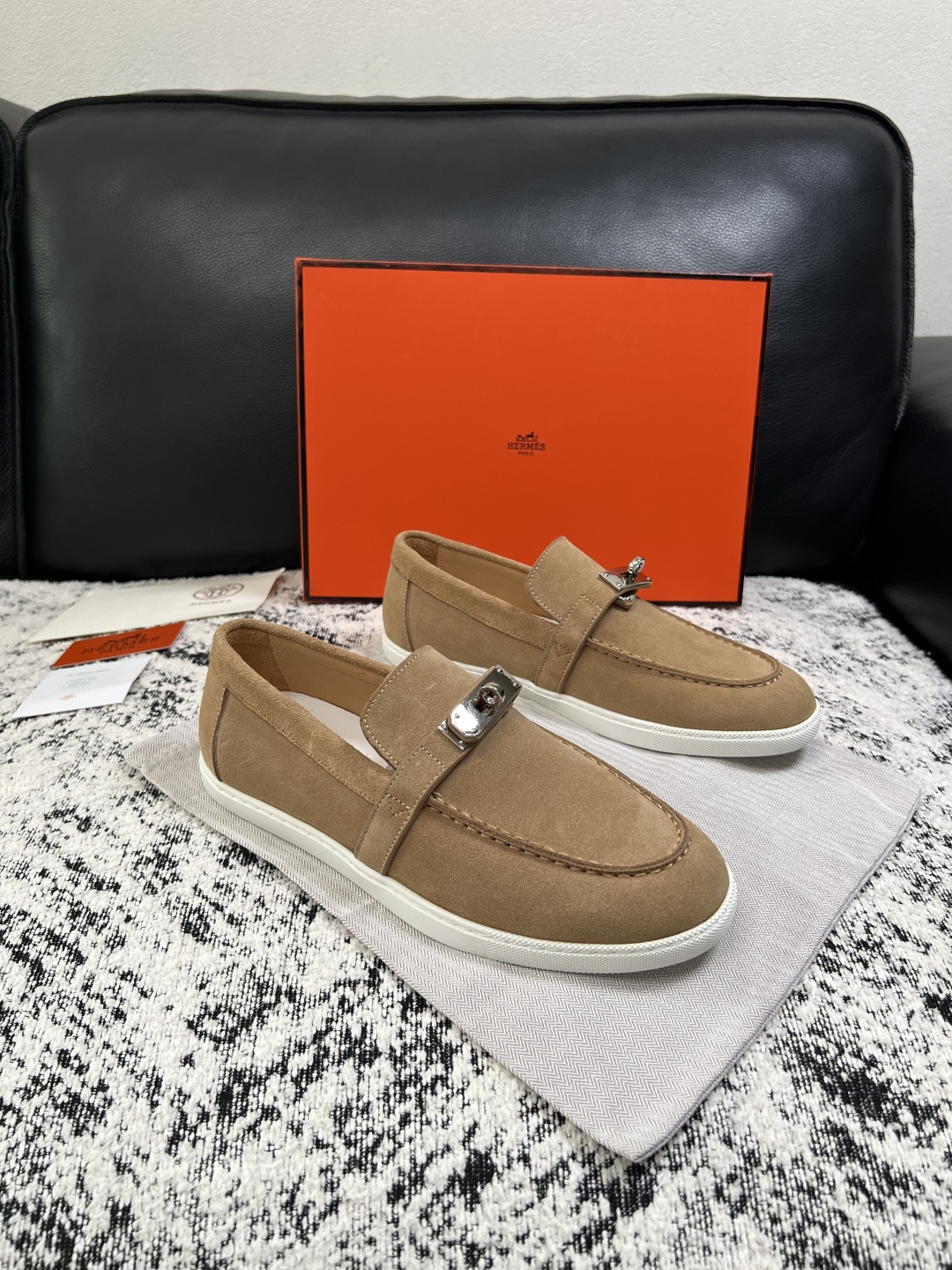 Hermes  高品质  顶级工艺品  爱马仕 专柜同步发售原厂配置，意大利进口原版牛皮面料，高品质拼接