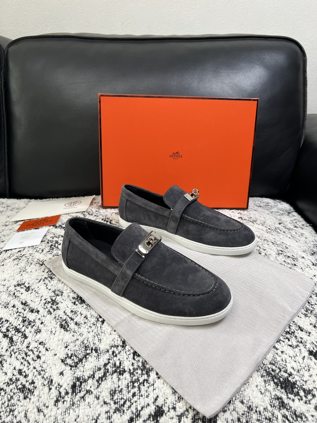 Hermes  高品质  顶级工艺品  爱马仕 专柜同步发售原厂配置，意大利进口原版牛皮面料，高品质拼接
