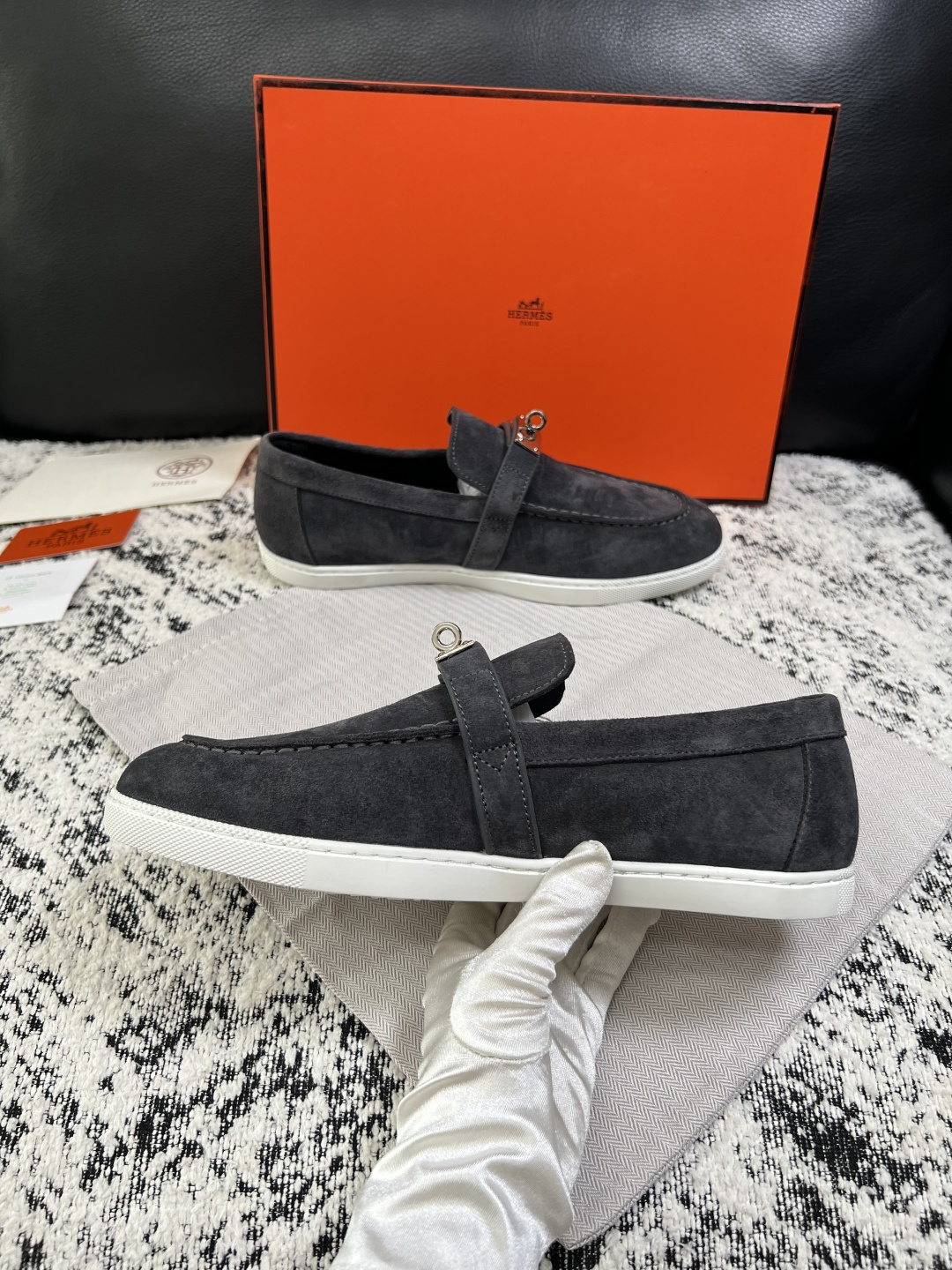 Hermes  高品质  顶级工艺品  爱马仕 专柜同步发售原厂配置，意大利进口原版牛皮面料，高品质拼接