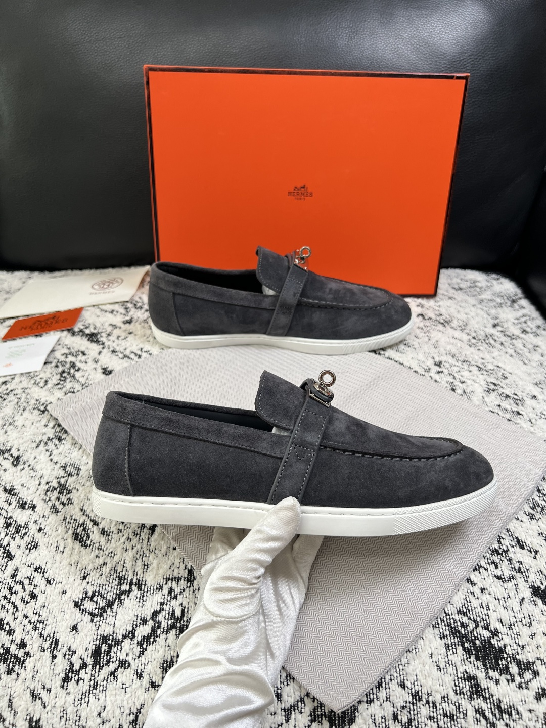 Hermes  高品质  顶级工艺品  爱马仕 专柜同步发售原厂配置，意大利进口原版牛皮面料，高品质拼接