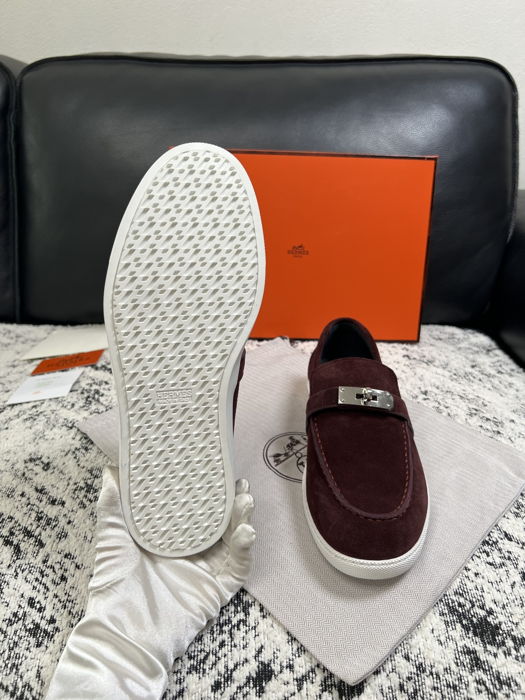 Hermes  高品质  顶级工艺品  爱马仕 专柜同步发售原厂配置，意大利进口原版牛皮面料，高品质拼接