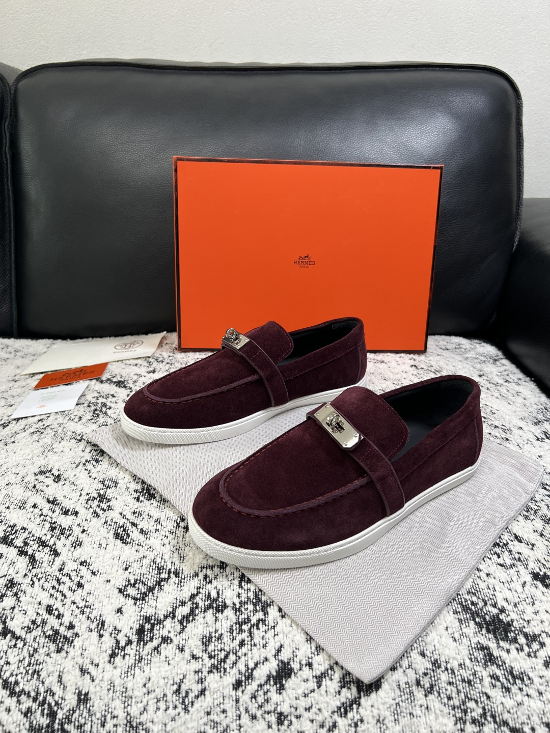 Hermes  高品质  顶级工艺品  爱马仕 专柜同步发售原厂配置，意大利进口原版牛皮面料，高品质拼接