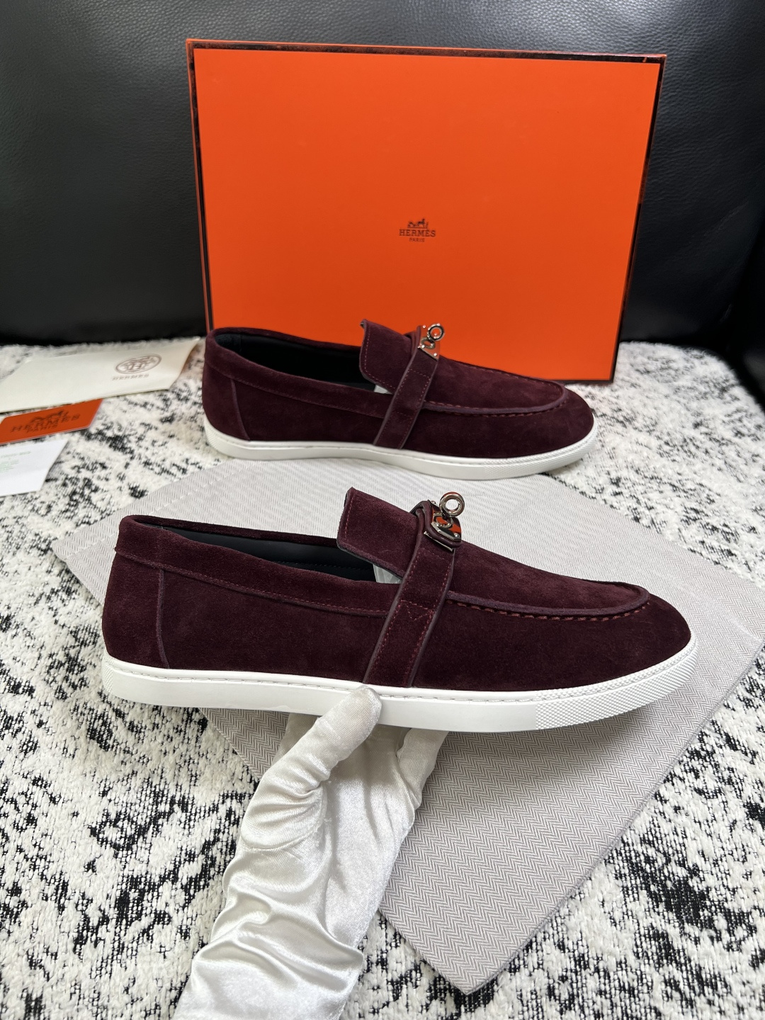 Hermes  高品质  顶级工艺品  爱马仕 专柜同步发售原厂配置，意大利进口原版牛皮面料，高品质拼接