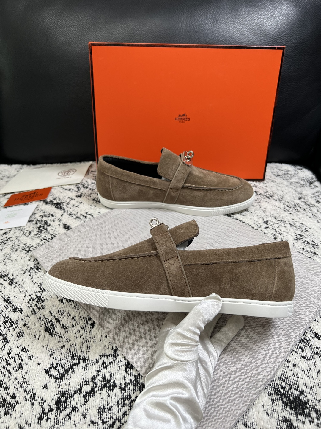 Hermes  高品质  顶级工艺品  爱马仕 专柜同步发售原厂配置，意大利进口原版牛皮面料，高品质拼接