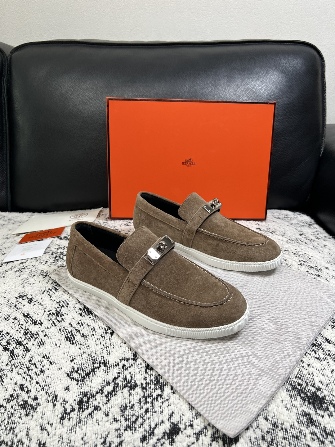 Hermes  高品质  顶级工艺品  爱马仕 专柜同步发售原厂配置，意大利进口原版牛皮面料，高品质拼接