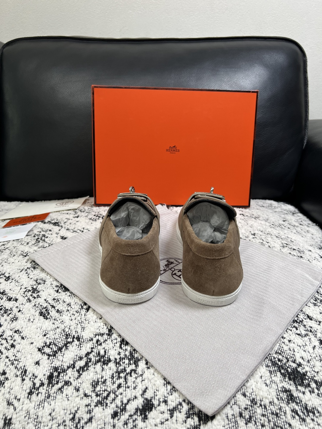 Hermes  高品质  顶级工艺品  爱马仕 专柜同步发售原厂配置，意大利进口原版牛皮面料，高品质拼接