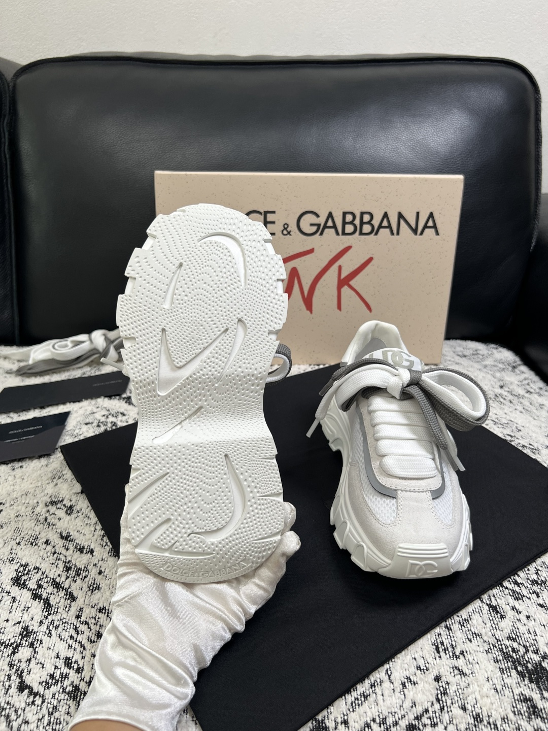 Dolce & Gabbana   高品质  顶级工艺品  杜嘉班纳 爆款专柜新品同步，鞋面意大利进口牛