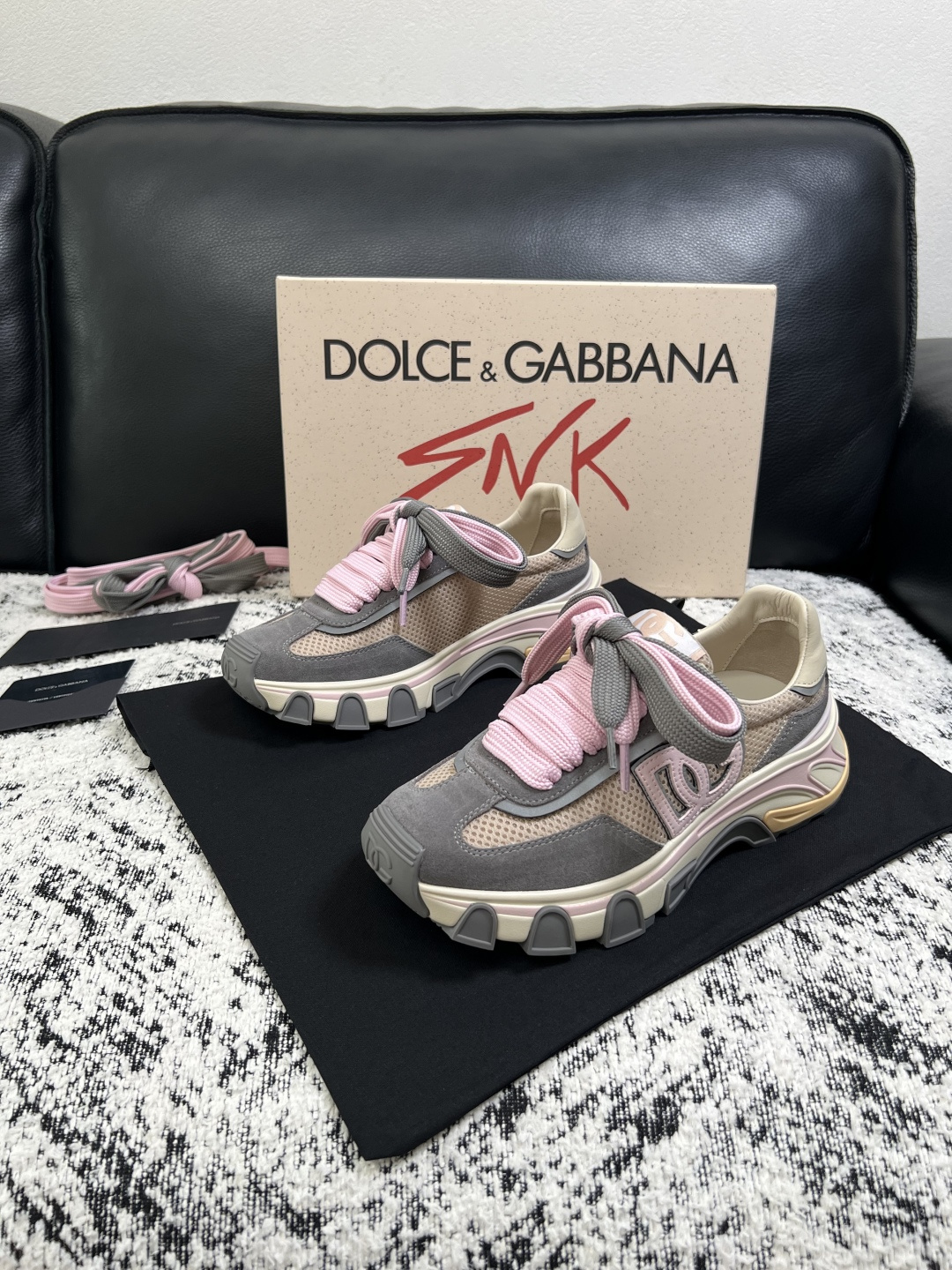 Dolce & Gabbana   高品质  顶级工艺品  杜嘉班纳 爆款专柜新品同步，鞋面意大利进口牛
