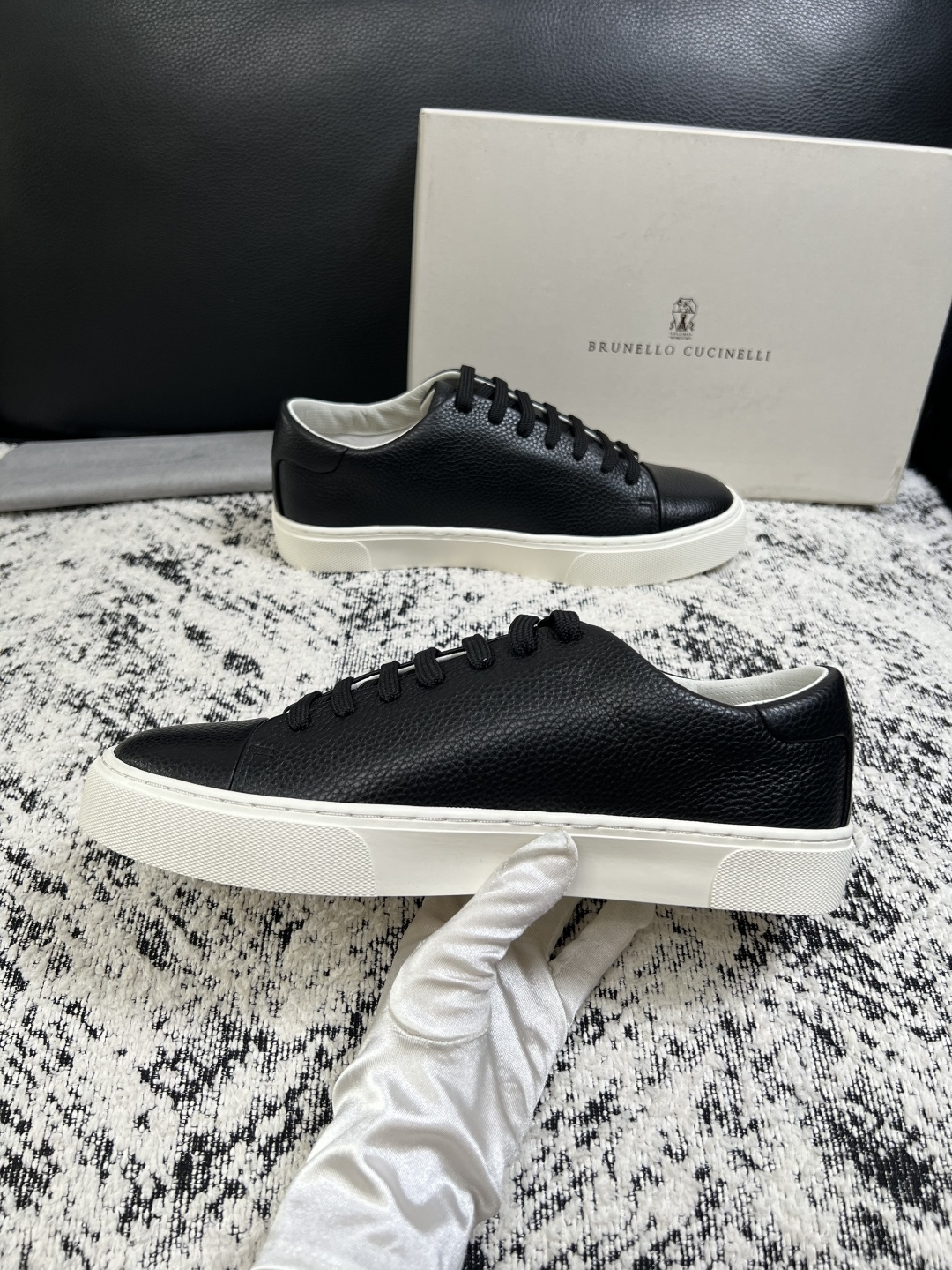 Brunello Cucinelli  高品质 顶级工艺品  BC  专柜同步原厂配置，意大利进口牛皮面
