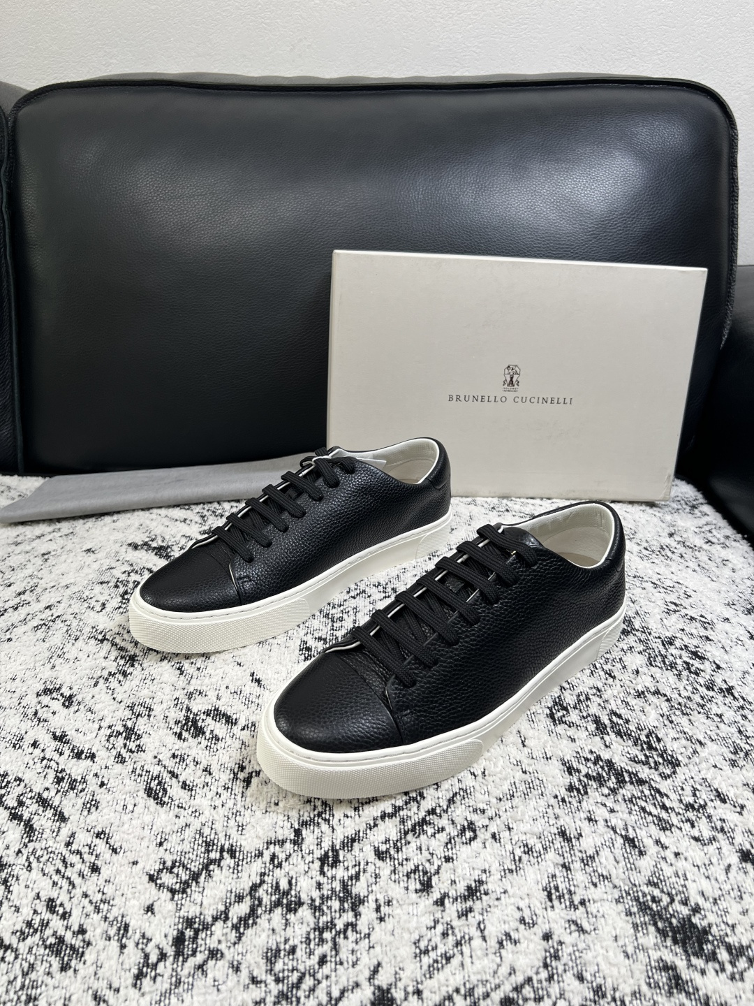 Brunello Cucinelli  高品质 顶级工艺品  BC  专柜同步原厂配置，意大利进口牛皮面
