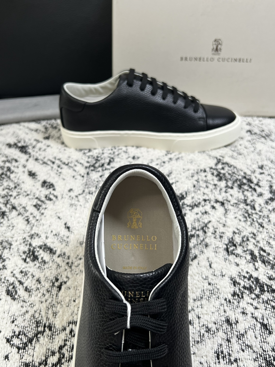 Brunello Cucinelli  高品质 顶级工艺品  BC  专柜同步原厂配置，意大利进口牛皮面
