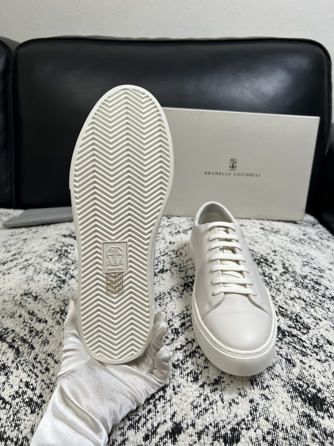 Brunello Cucinelli  高品质 顶级工艺品  BC  专柜同步原厂配置，意大利进口牛皮面