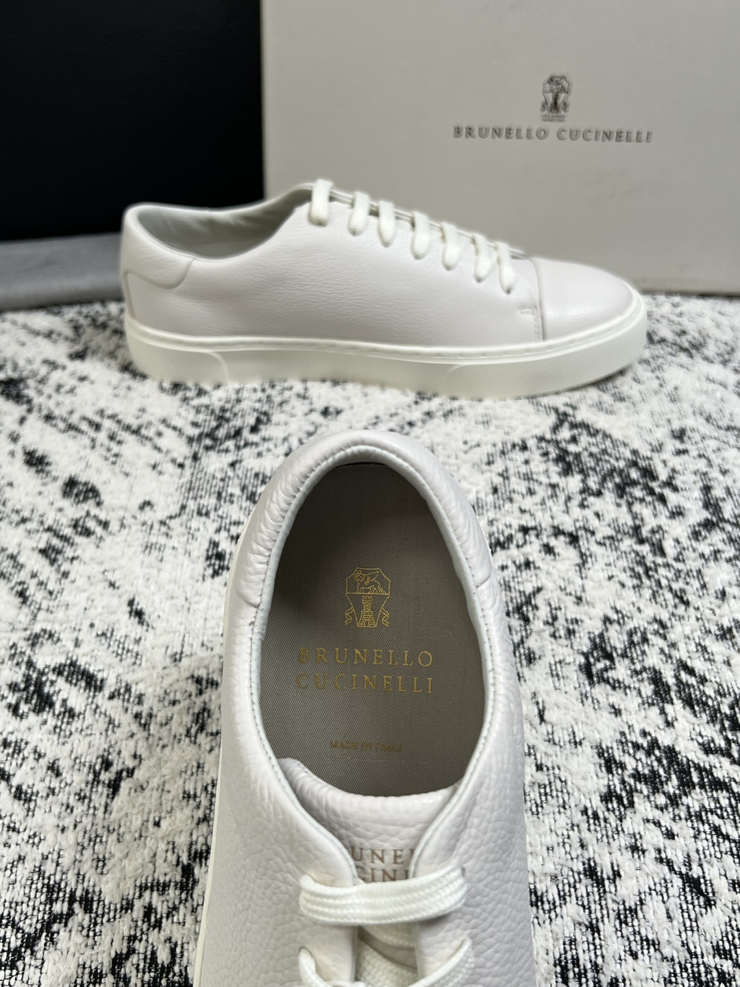 Brunello Cucinelli  高品质 顶级工艺品  BC  专柜同步原厂配置，意大利进口牛皮面