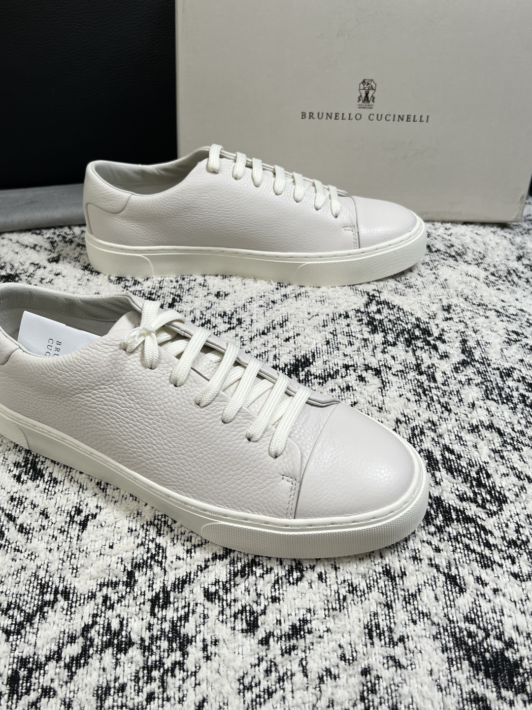 Brunello Cucinelli  高品质 顶级工艺品  BC  专柜同步原厂配置，意大利进口牛皮面